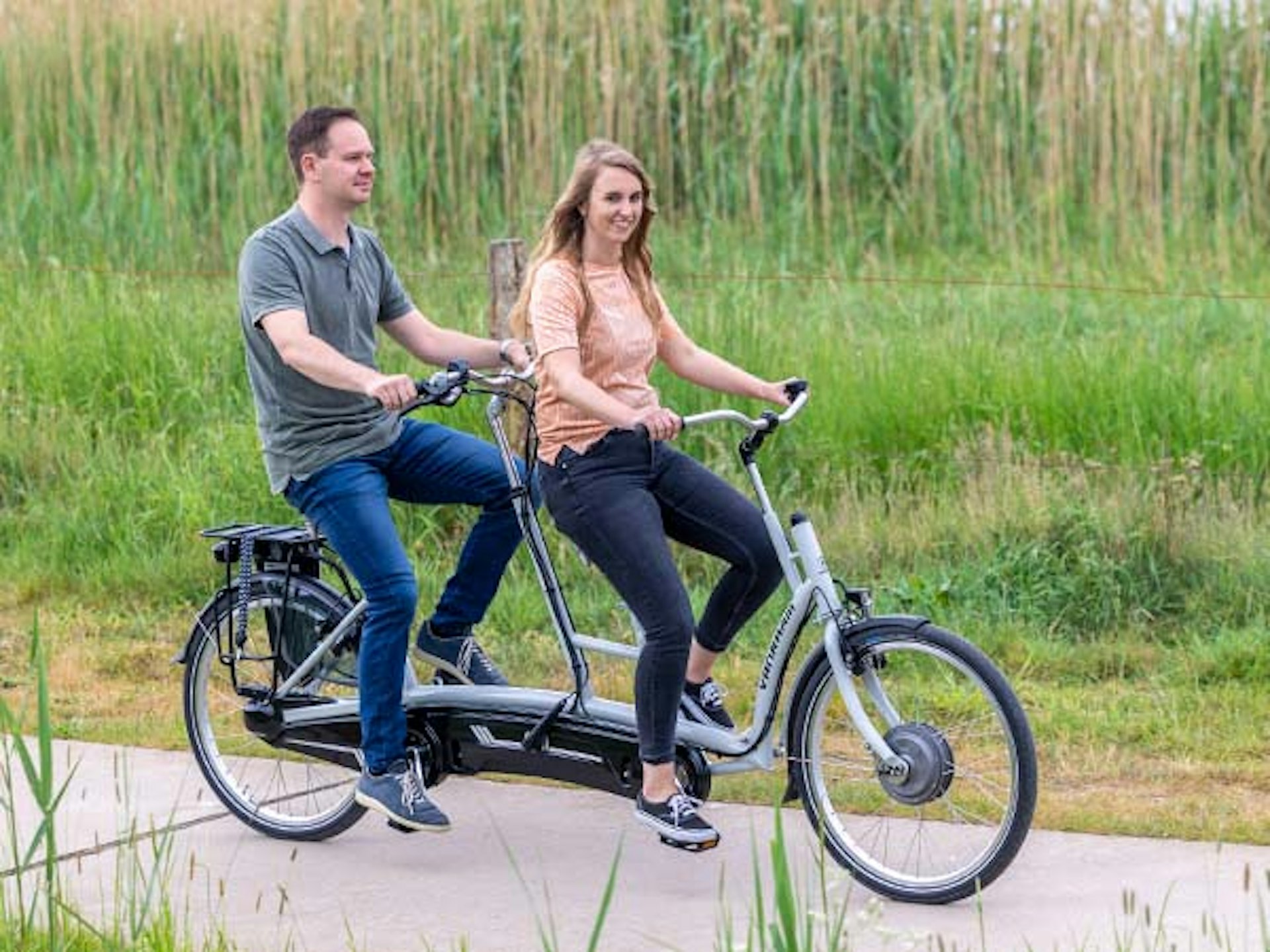 Radfahren mit einem schwankenden Energieniveau Van Raam Twinny Zweiradtandem für Erwachsene