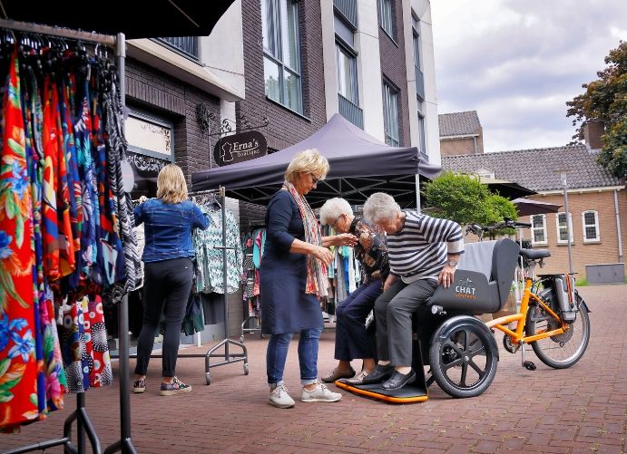 Rikscha Fahrrad Ausflüge mit Seniorinnen und Senioren