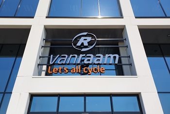 contact Van Raam