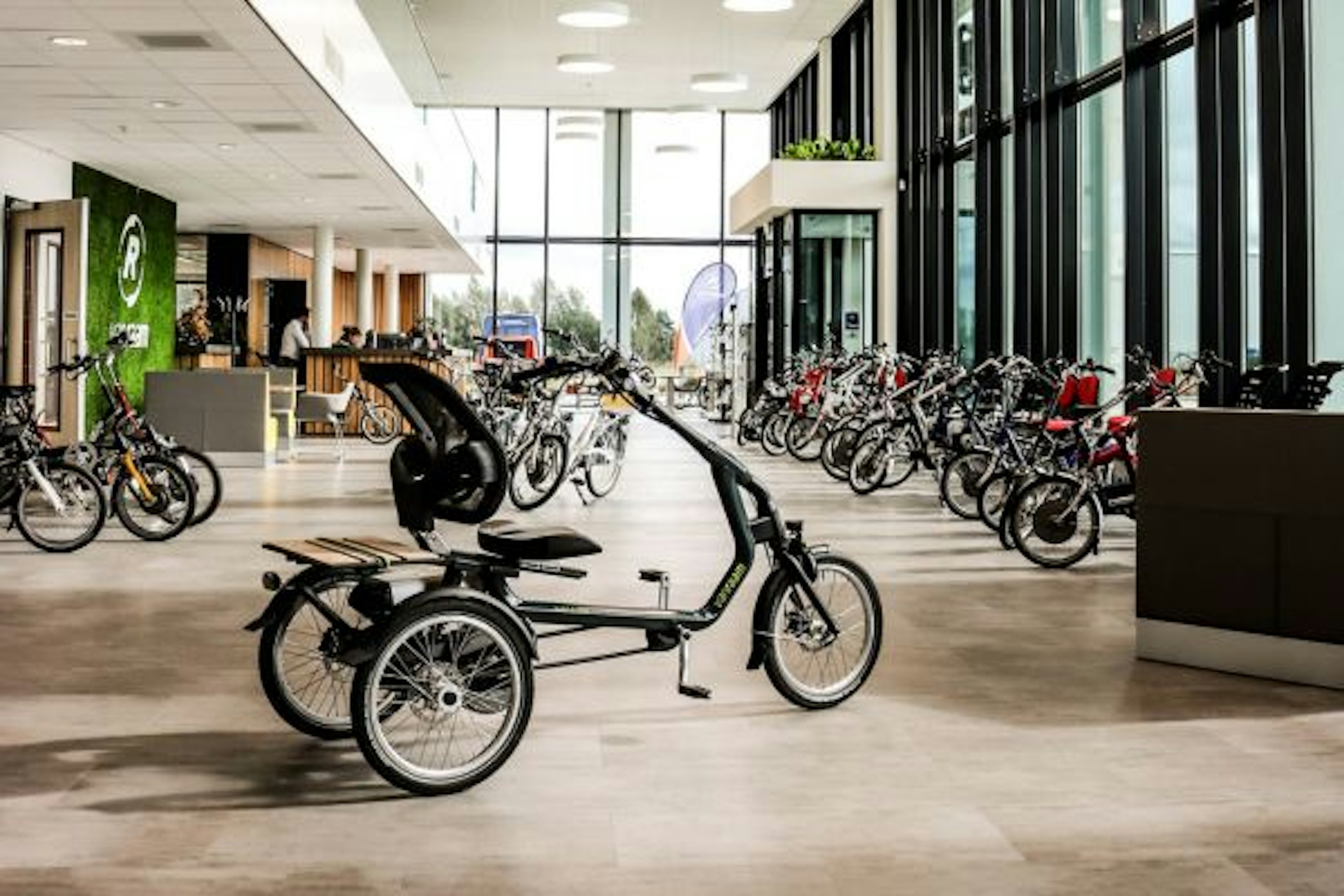 showroom bij fietsfabrikant voor aangepaste fietsen Van Raam