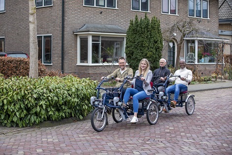 Caractéristiques de conduite uniques de la remorque pour vélo tandem FunTrain de Van Raam