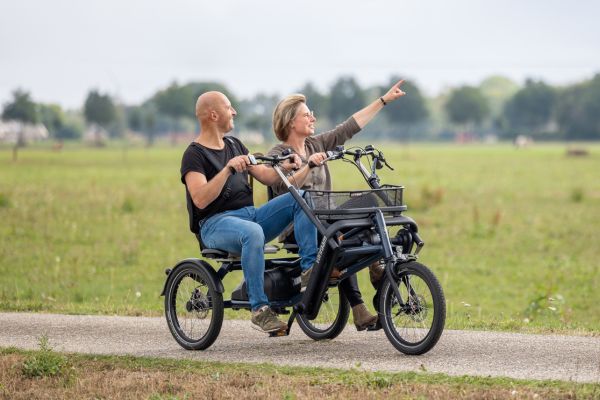 Radfahren mit halbseitiger Lähmung und Fahrrad fahren Duo Fahrräder von Van Raam