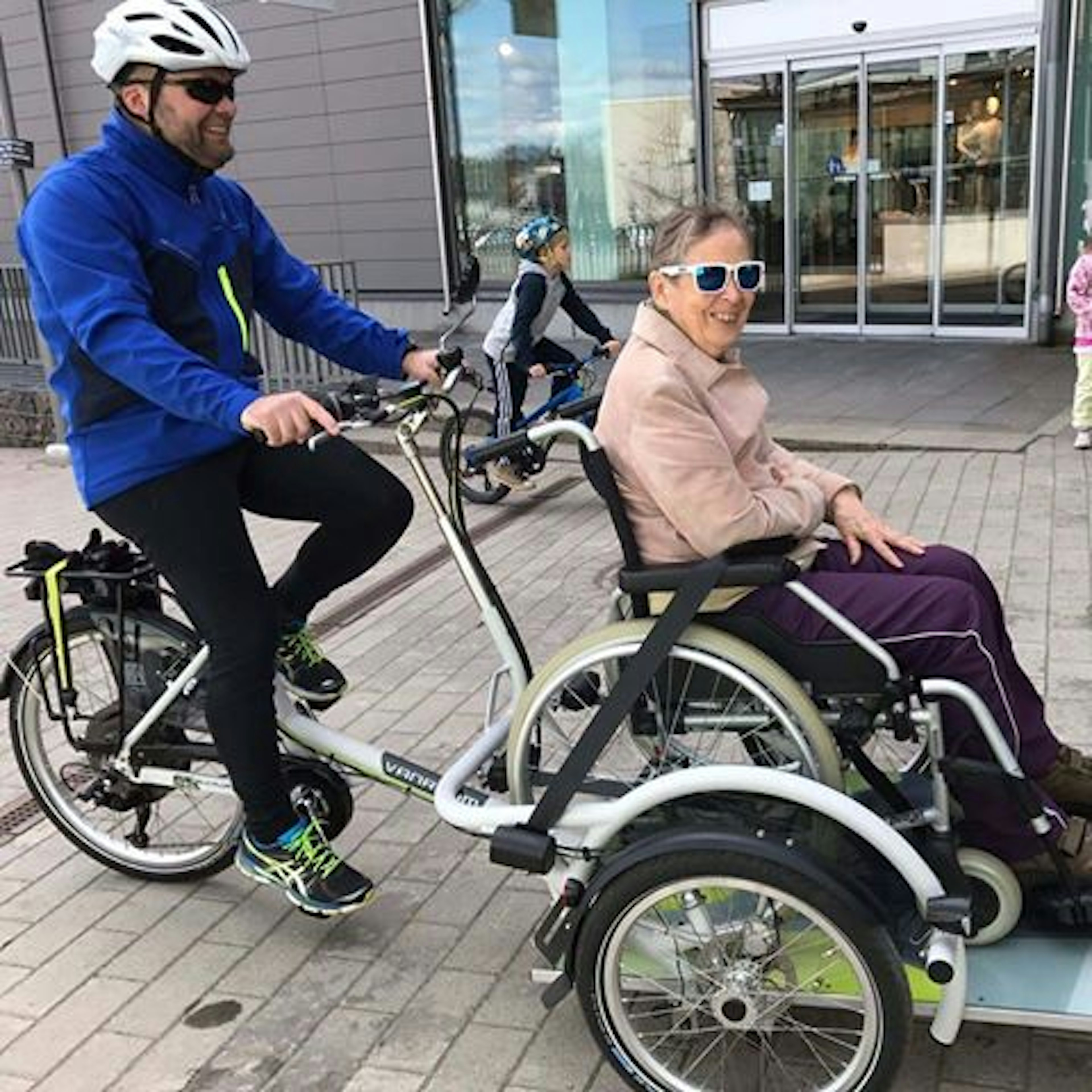 Wheelchair bicycle taxi service in Finland