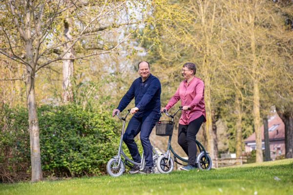 Laufrad statt Rollator mehr Sicherheit auf dem City Laufrad