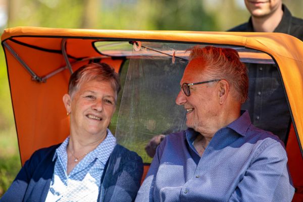Protection screen rickshaw bike Chat Van Raam