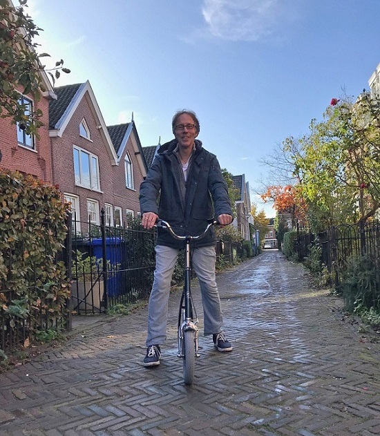 City walking aid Ton van de Nieuwenhuijzen