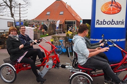 Thomashuis with duo bike trailer Van Raam