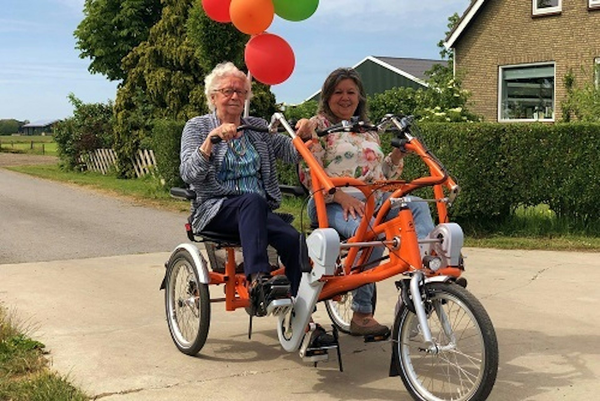 Edwin van der Sar Stiftung Duo Fahrrad für Pflegebauernhof