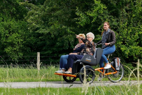 Chat rickshaw bicycle by Van Raam  