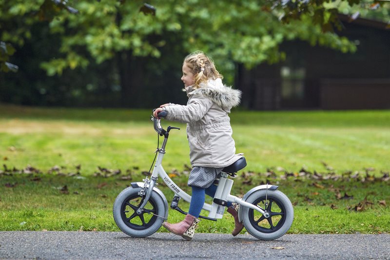 Verlaagde City loophulp voor kinderen van Van Raam
